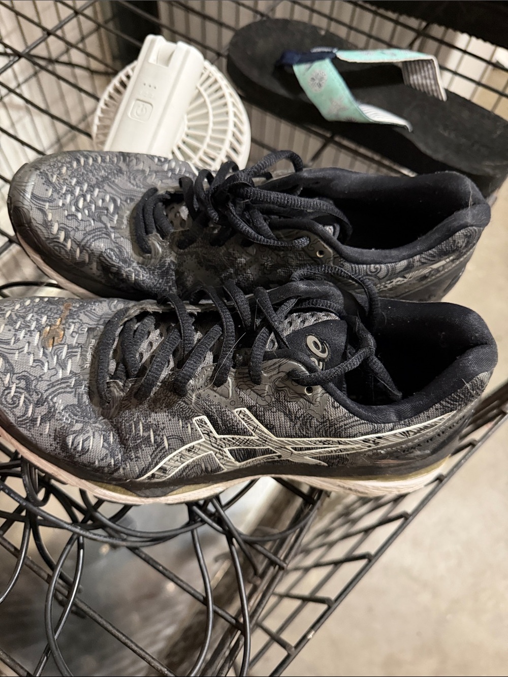 ASICS Women's Black and Gray Patterned Athletic Sneakers